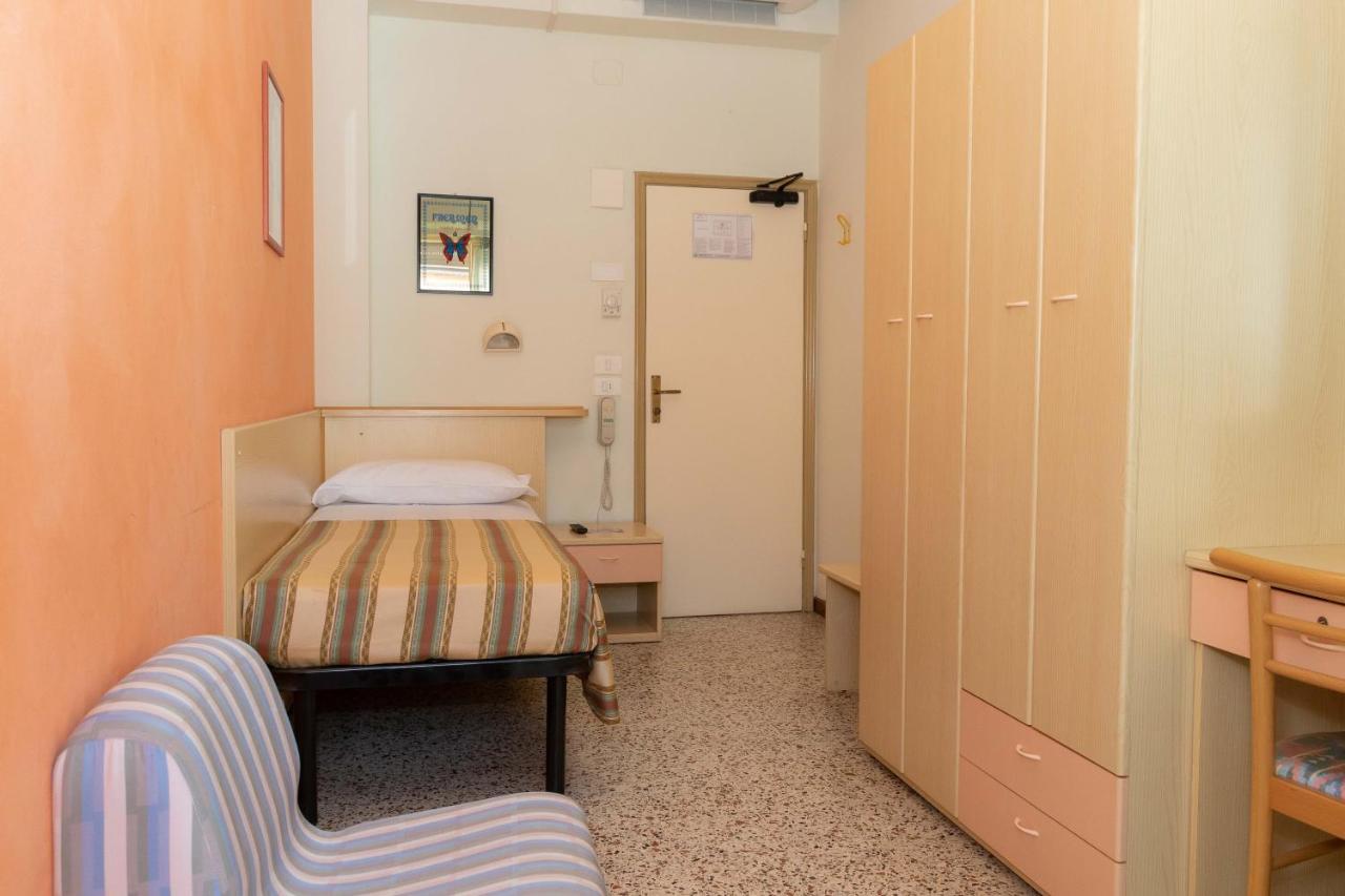 Hotel Alfa Tao Ричоне Екстериор снимка