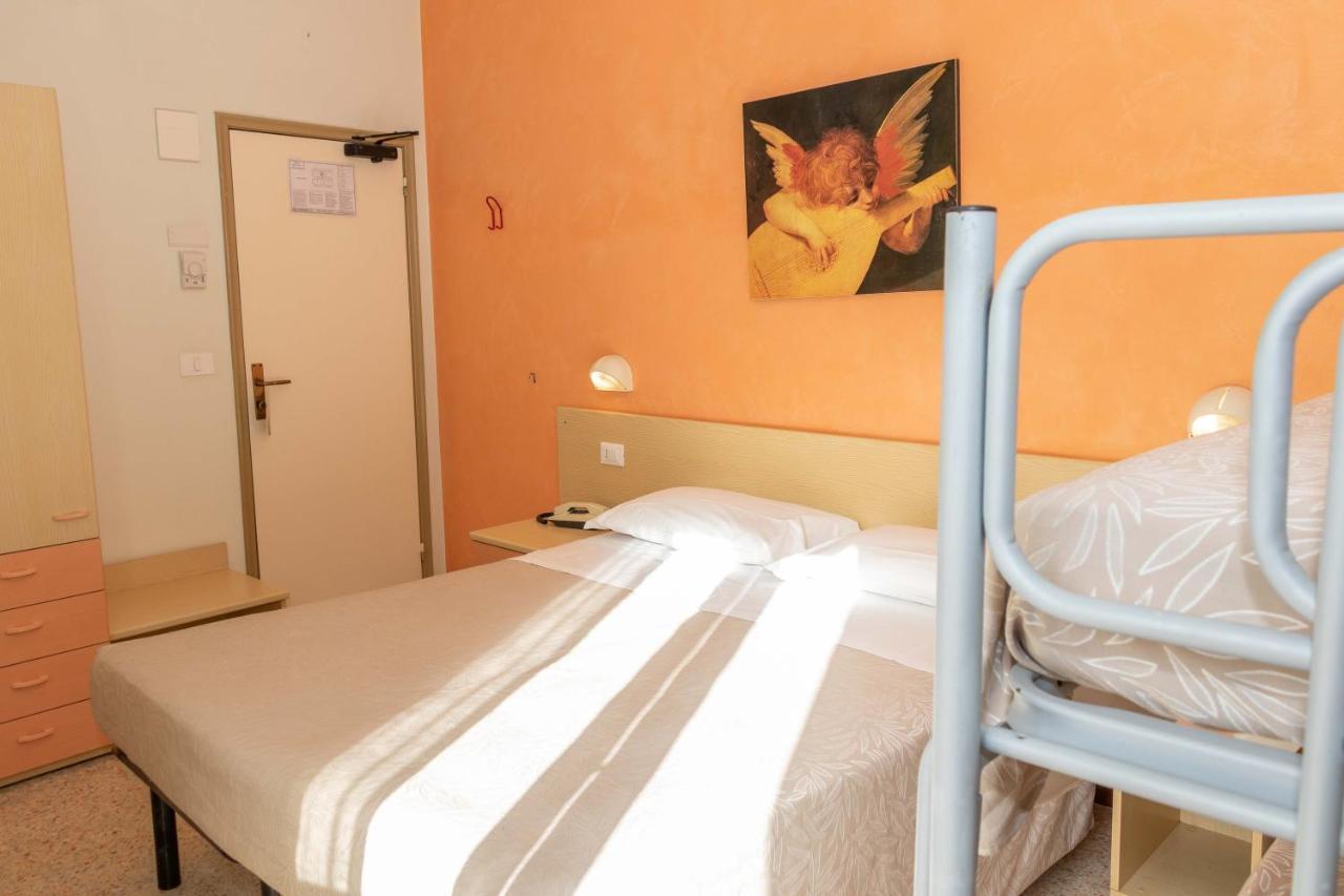 Hotel Alfa Tao Ричоне Екстериор снимка